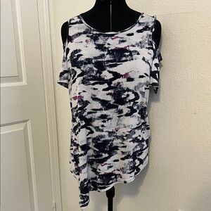 Rock & Republic Abstract Print asymmetrical hem Cold Shoulder Top XL